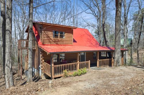 Cozy family friendly Cabin with hot tub, near Gatlinburg, Pigeon Forge, Dollywood photo 10