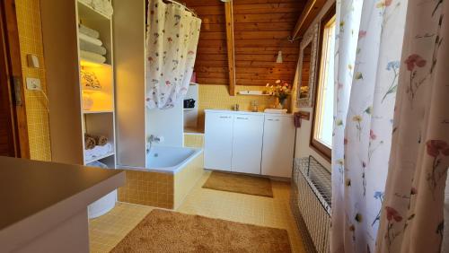 Koupelna v ubytování Mont Blanc Chalet