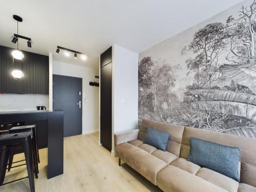 Modern Studio with WiFi in Warsaw by Noclegi Renters