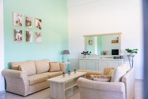 Foto Violetta - Nature's Palace with private pool & view 6