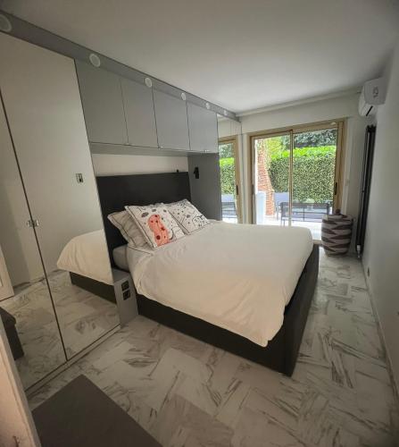 Chic 47m2, calme a 280m Croisette et plage