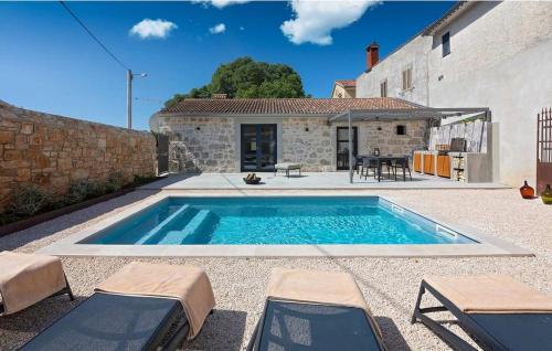 Villa Dvori private pool near Porec