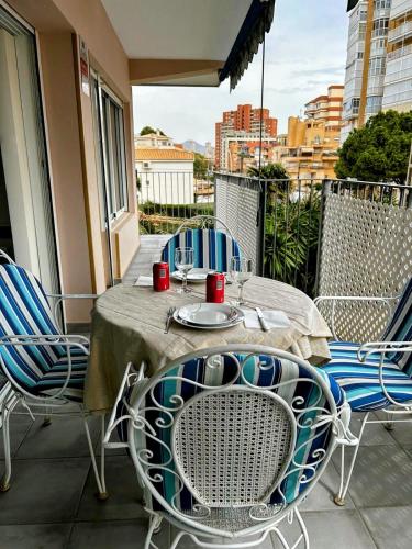 Apartamento playa Muchavista de 3 hab y piscina