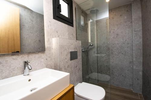Ένα μπάνιο στο Destino Deluxe Villa Sea View with Private Pool