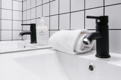 Koupelna v ubytování GuestReady - Uptown suites