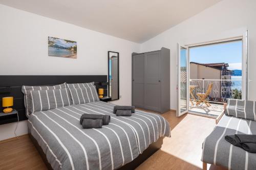 Sunshine Suites