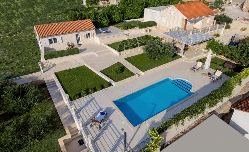 Πισίνα στο ή κοντά στο Villa Lilin San