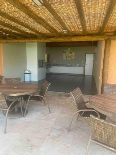 Φωτογραφία από το άλμπουμ του Flat Guarajuba - 3 quartos 2 andar à Beira Mar - pé areia - governança com arrumadeira e Wi Fi inclusos σε Guarajuba