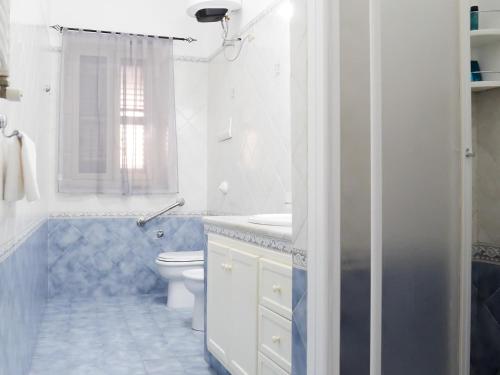 Bilik mandi di Aliva room LT