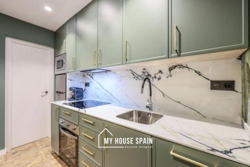 MyHouseSpain - Moderno piso junto a Gran Vía