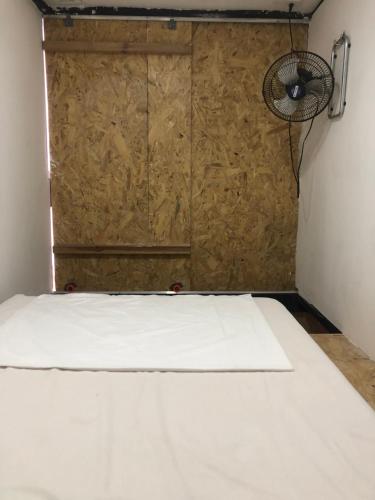Postel nebo postele na pokoji v ubytování RollinKeepers Hostel