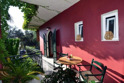 Сад в Lord Ape Suites Club