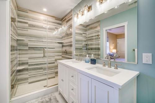 O baie la Wildwood Vacation Rental - Walk to the Beach!