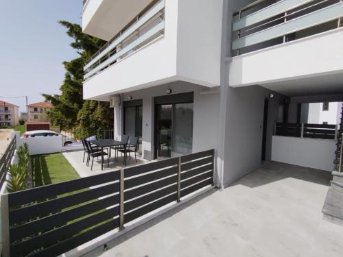 Renata Holiday Apartment Nikiti