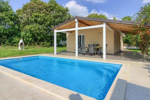 Ferienhaus mit Privatpool für 6 Personen ca 80 qm in Valtura, Istrien Südküste von Istrien