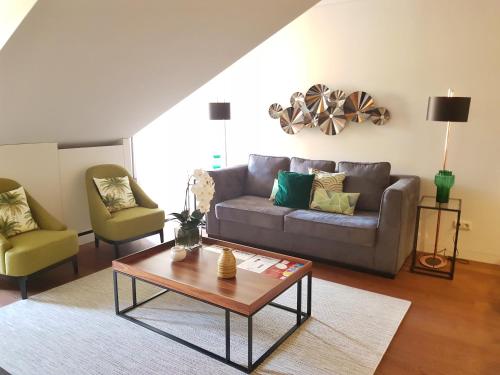 Ruang duduk di Lisbon Finestay 8 Building Apartments