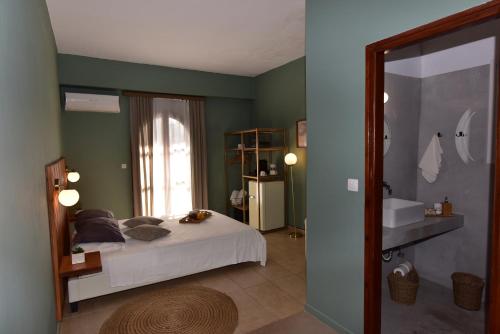 Кровать или кровати в номере Lord Ape Suites Club