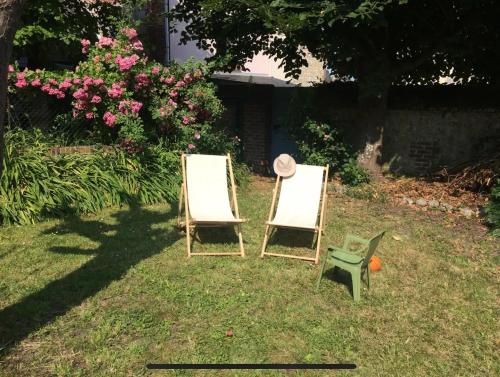 Maison mer, jardin, plage, forêt
