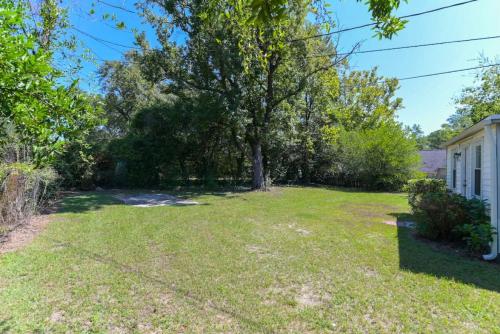 Φωτογραφία από το άλμπουμ του Revamped 3BR Oasis - Forest Dr στην Κολούμπια