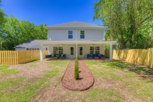 Κήπος έξω από το WeCo Duplex -8 BR- Sleeps 16