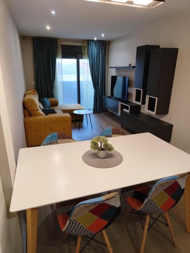 Schöne Wohnung mit Pool und Parking, 50m zum Strand, Torrevieja Spanien