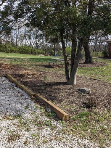 Ein Garten an der Unterkunft Stewart Acres