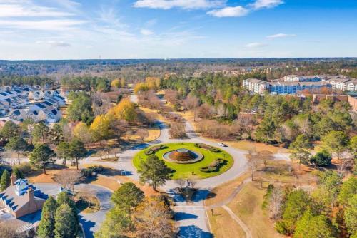 Gallery image of Lake Carolina Harborside Condo in Columbia