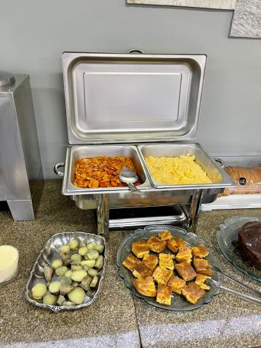 Еда / где поесть недалеко от отеля