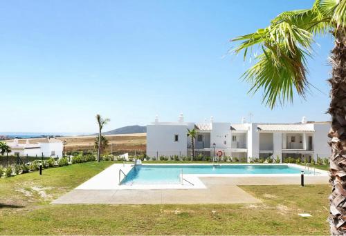 ATLANTERRA-ZAHARA DE LOS ATUNES Increíble apartamento con porche de 16m y jardín privado de 72m