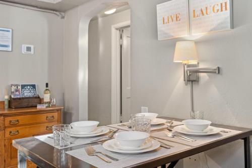 Fotografie z fotogalerie ubytování Garden Level Apt Mtn Ave - 8 min walk to Old Town! v destinaci Fort Collins