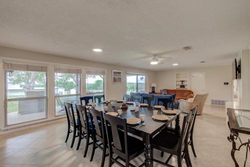 Gallery image of Perfect for Large Groups, Private Pool and Yard in Austin