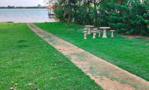 Landskap semula jadi dekat dengan rumah percutian
