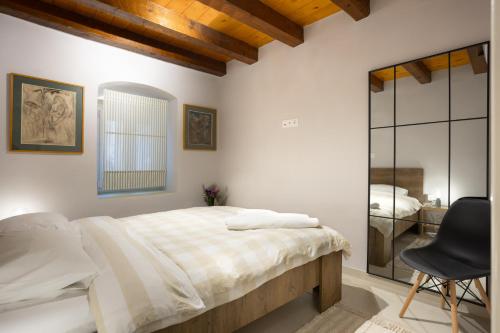 Alma Libre Studios / Campiello / Corfu Old Town