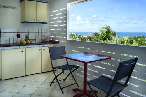 Cuina o zona de cuina de studio tartane vue mer, à 200 m de la plage
