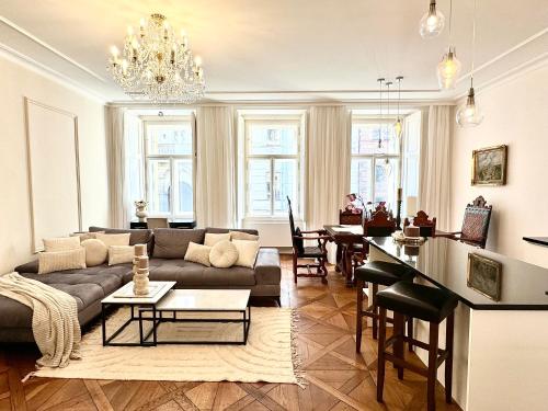 Arch III at Wenceslas