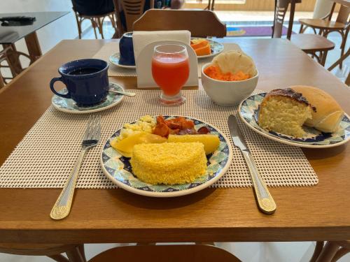 Makanan di atau berdekatan inn ini