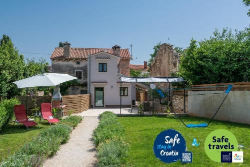 Typisches istrisches Steinhaus Brnistra in Rakalj