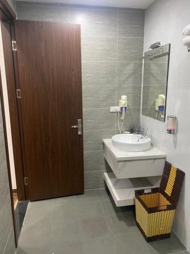 Ένα μπάνιο στο Tiến Lộc Plaza Hotel