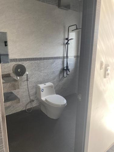 A bathroom at Oasis hotel