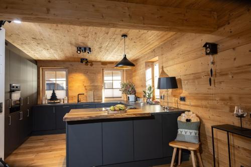 Kuchyň nebo kuchyňský kout v ubytování Schwarzwald Chalet -Wilde Rench-