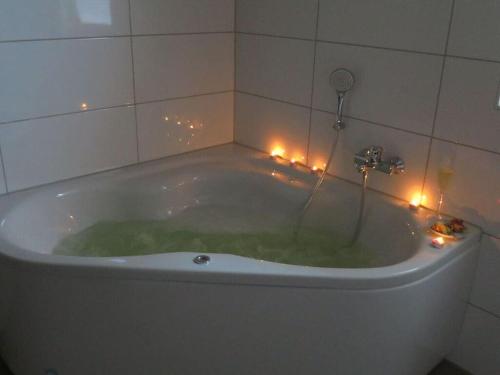 Fotografie z fotogalerie ubytování Cosy apartment by the lake v destinaci Nordhorn