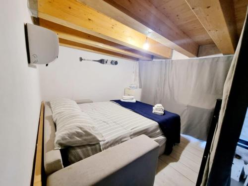Katil atau katil-katil dalam bilik di Casa vacanza in lipari ,PIANO PIANO