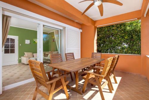 Villa Monticello Crikvenica, 200m from sea with rome garden