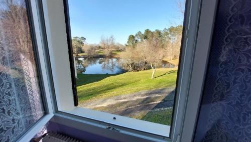 Photo de la galerie de l'établissement Gîte du Grand Charron, à Saint-Pierre-du-Palais