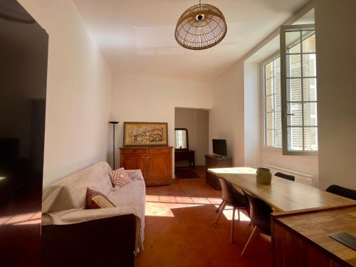 Le Zeus - Cannes Villa St Henri seafront unique 2bedrooms