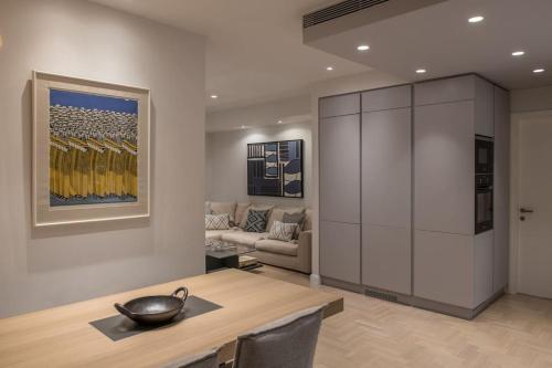 Modern and Stylish Apartment in Kolonaki