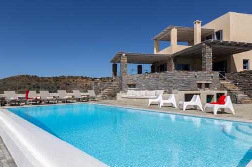 Πισίνα στο ή κοντά στο Villas Velanidies