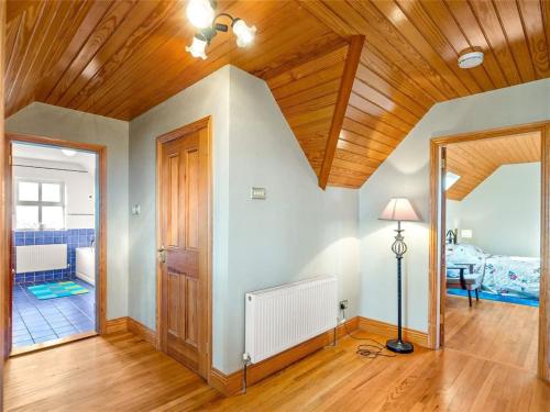 Photo de la galerie de l'établissement 412 Bunowen Cottage, à Ballyconneely