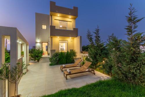 Villa Carpe Diem - 2BR - 300m to Beach