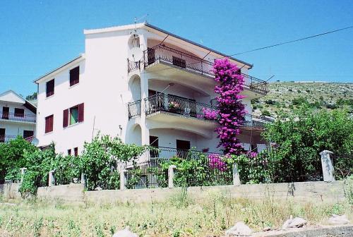 Apartmani BACIC HR